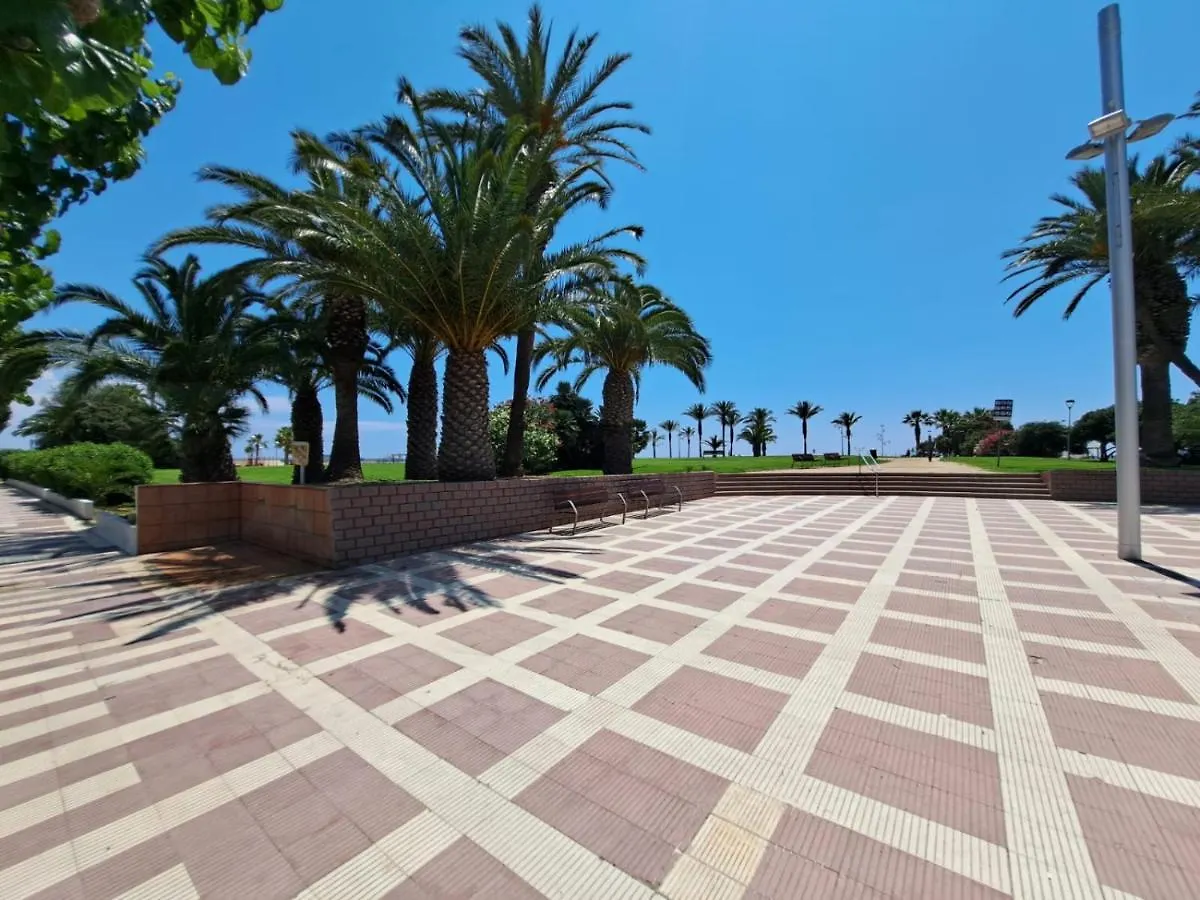 Loft Pineda Beach لا بينيذا شقة